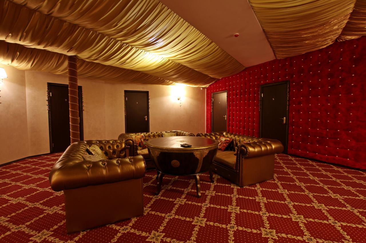India Palace Hotel ハルキウ エクステリア 写真