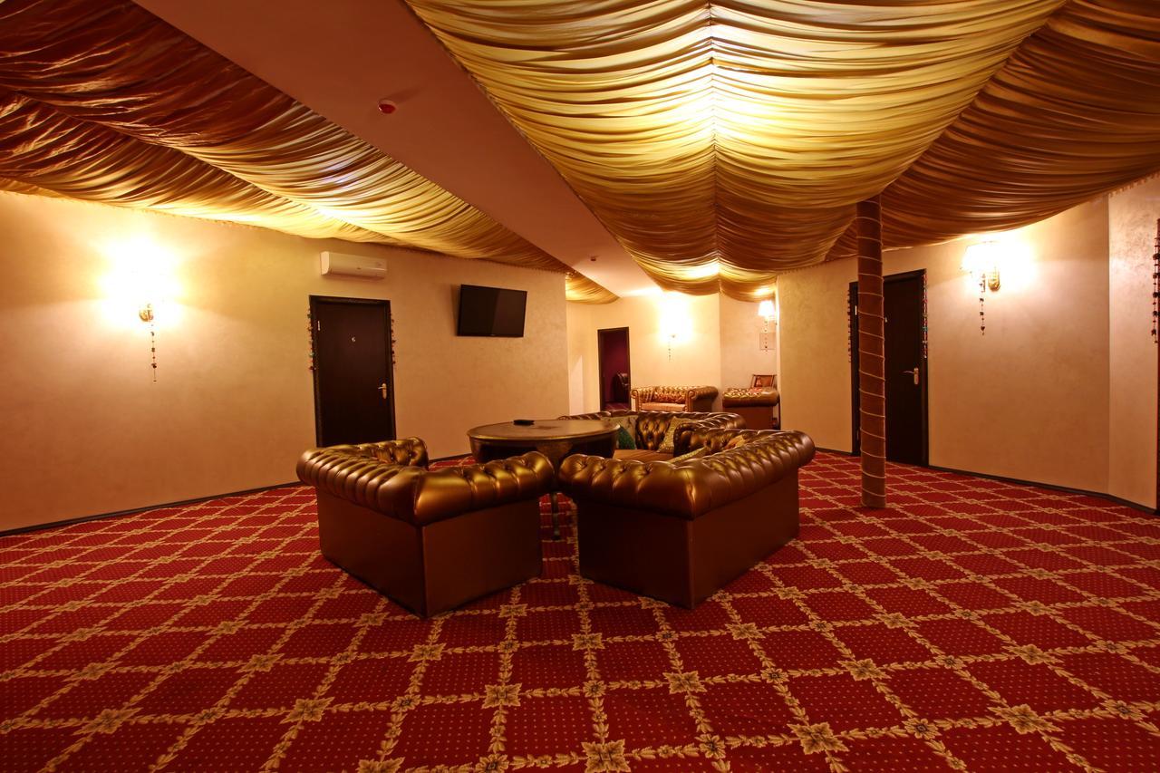 India Palace Hotel ハルキウ エクステリア 写真