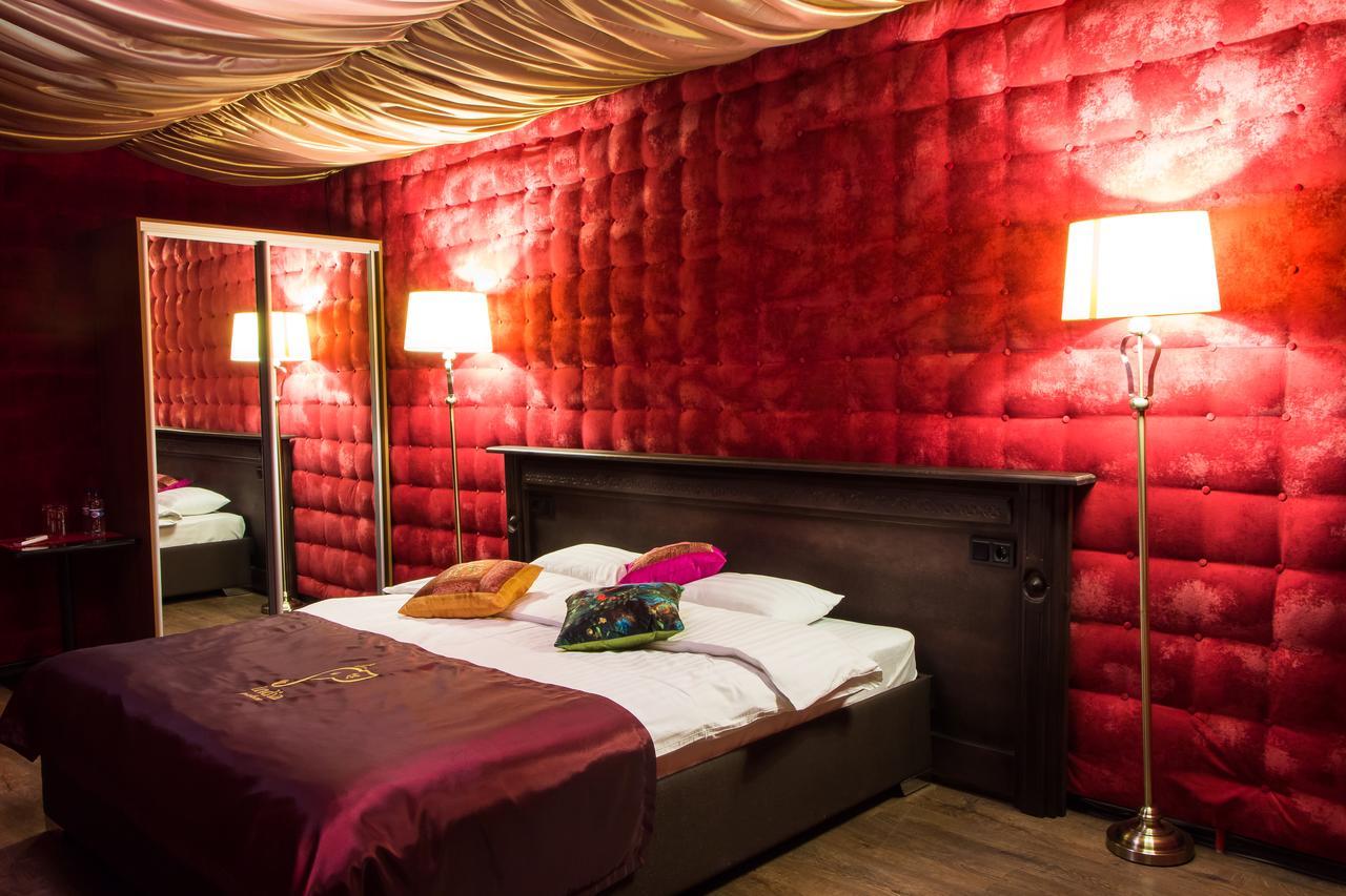 India Palace Hotel ハルキウ エクステリア 写真