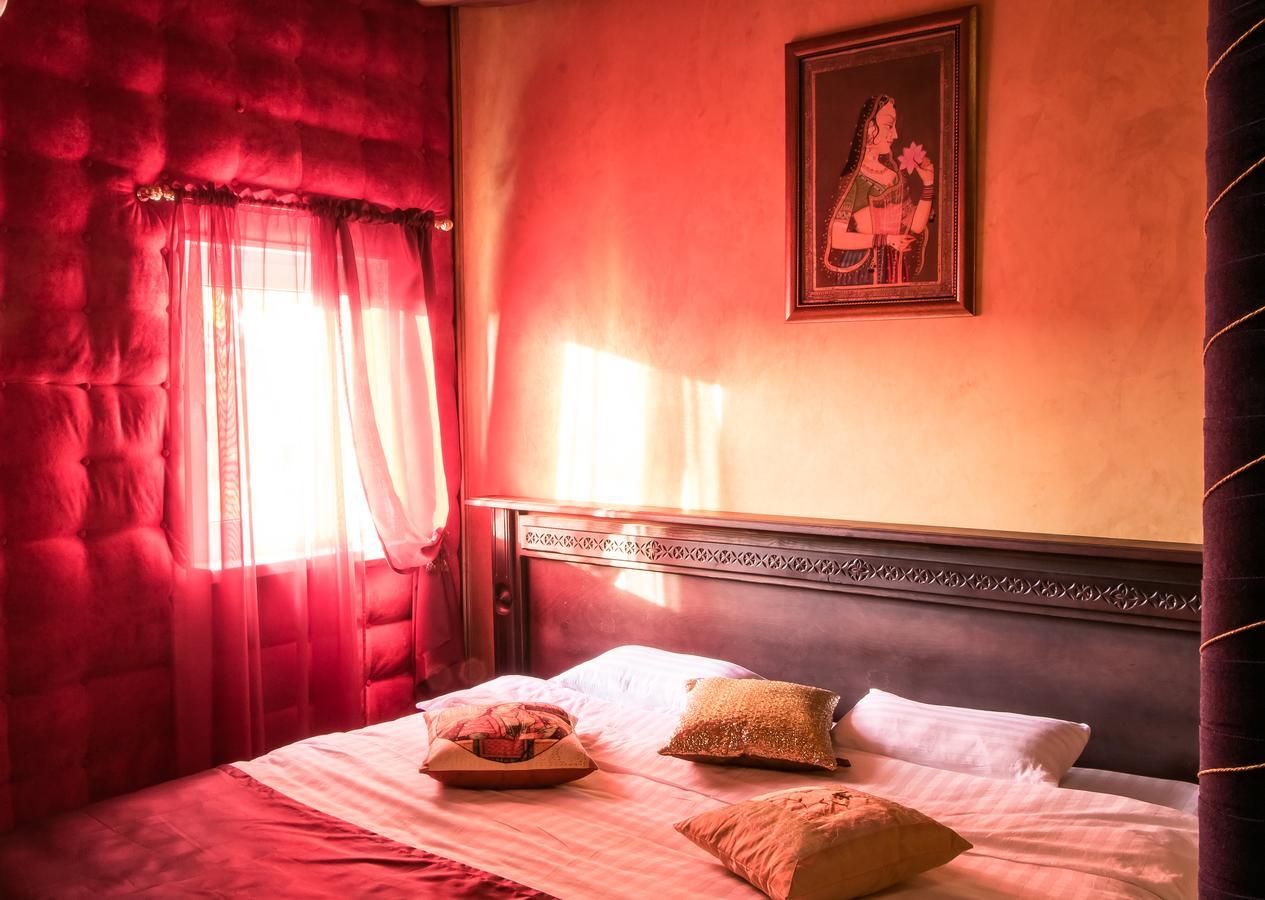 India Palace Hotel ハルキウ エクステリア 写真