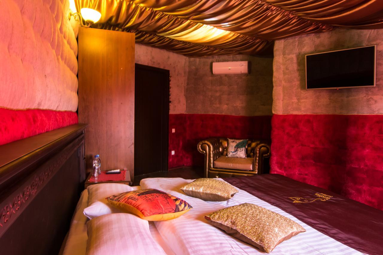 India Palace Hotel ハルキウ エクステリア 写真