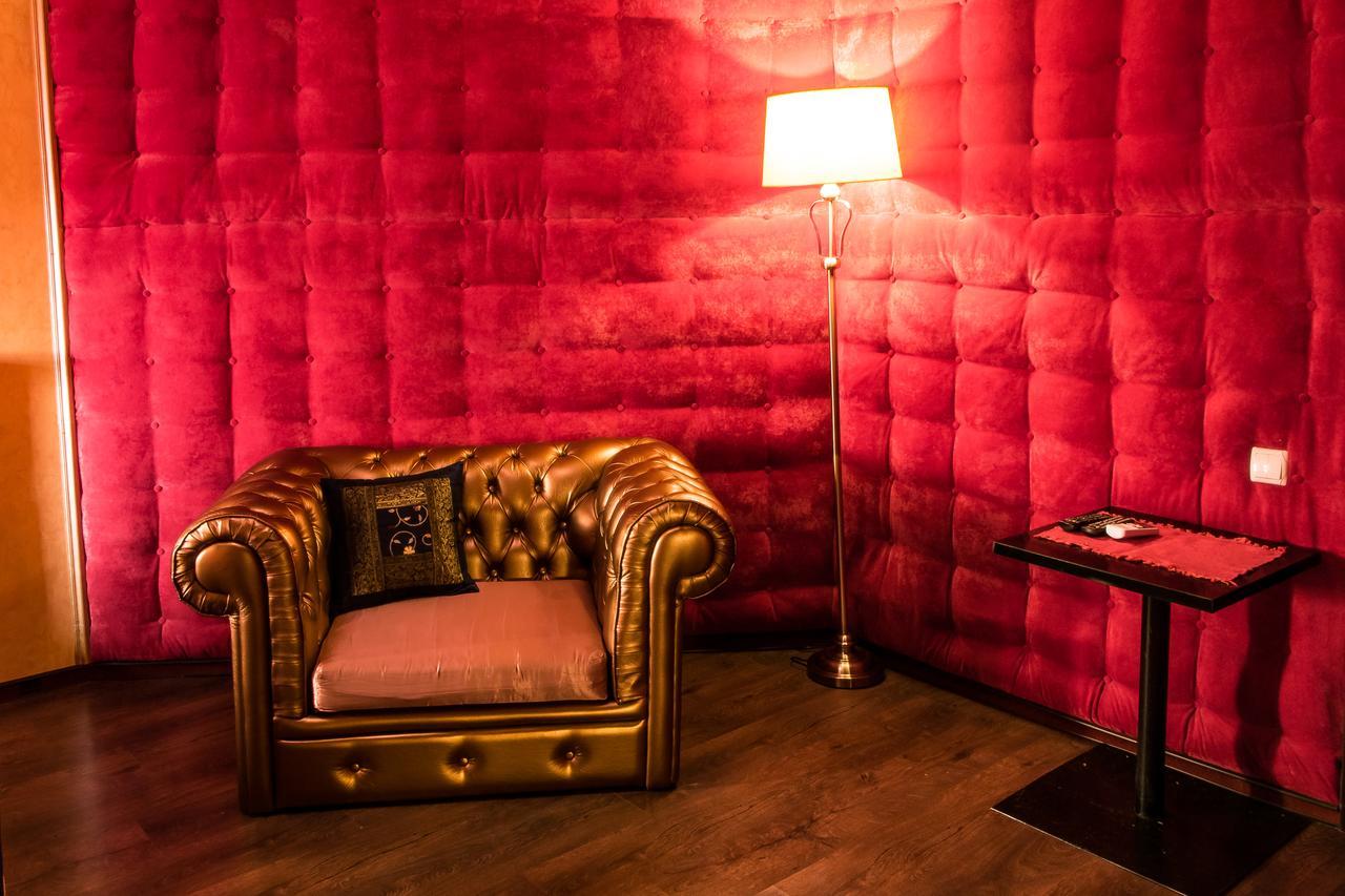 India Palace Hotel ハルキウ エクステリア 写真
