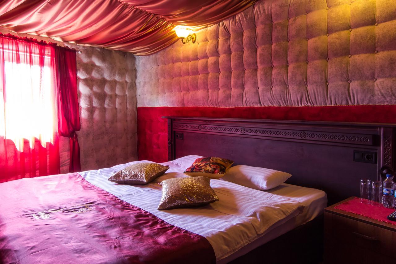 India Palace Hotel ハルキウ エクステリア 写真
