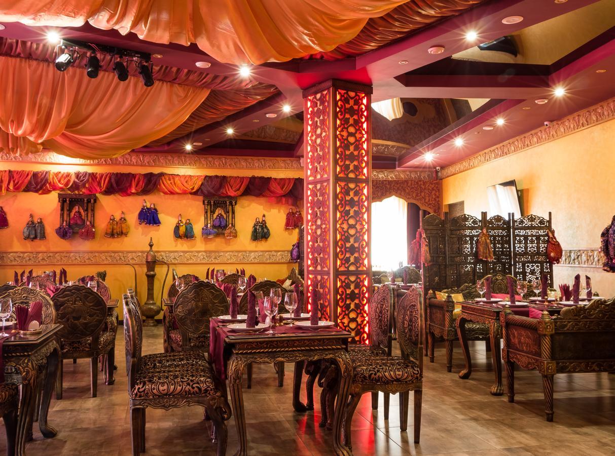 India Palace Hotel ハルキウ エクステリア 写真