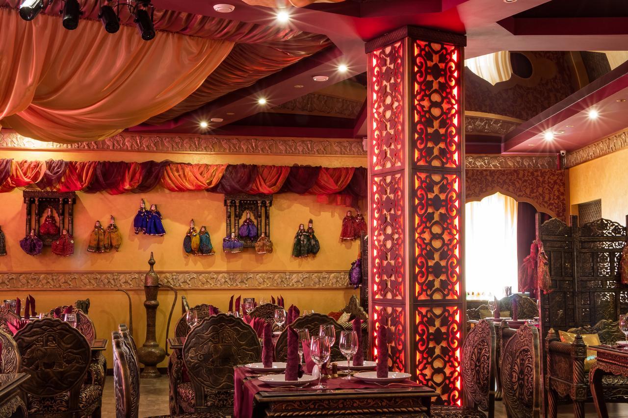 India Palace Hotel ハルキウ エクステリア 写真